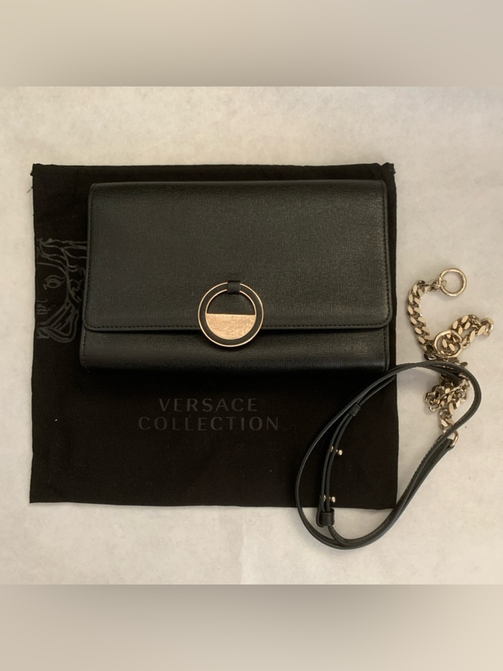 EUC Authentic Versace Black Leather Medusa Ring Clutch Crossbody